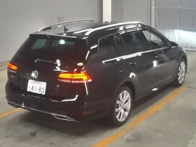 Volkswagen GOLF VARIANT