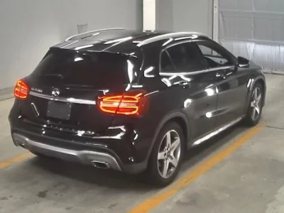 Mercedes-Benz GLA CLASS