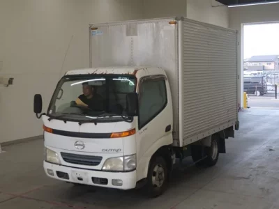 Hino DUTRO