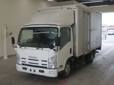 Isuzu ELF