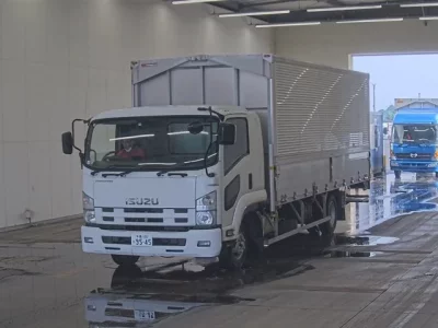 Isuzu FORWARD