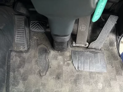 Nissan BIGTHUMB