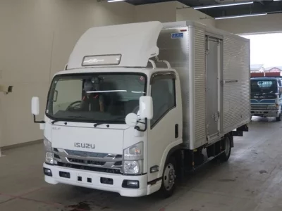 Isuzu ELF