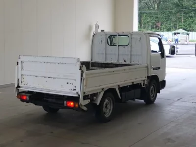 Nissan ATLAS