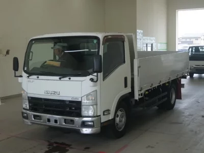 Isuzu ELF