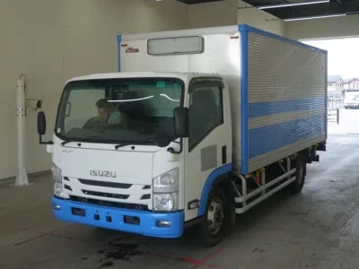 Isuzu ELF