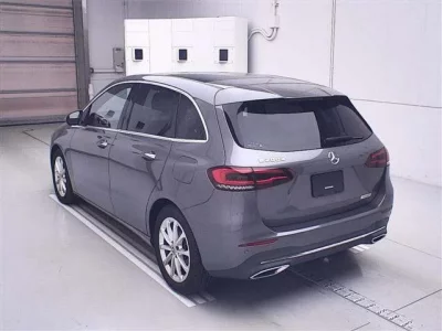 Mercedes-Benz B CLASS