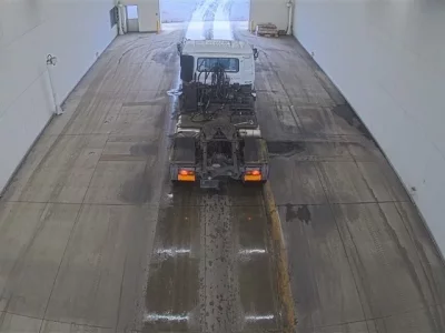 Nissan TRUCK