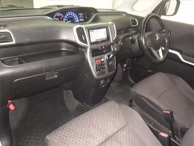 Mitsubishi DELICA D2