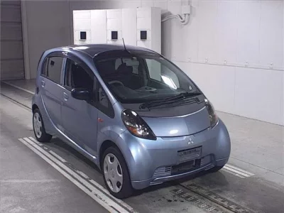 Mitsubishi I