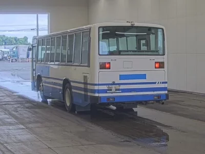 Hino BLUERIBBON