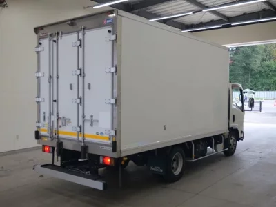 Isuzu ELF