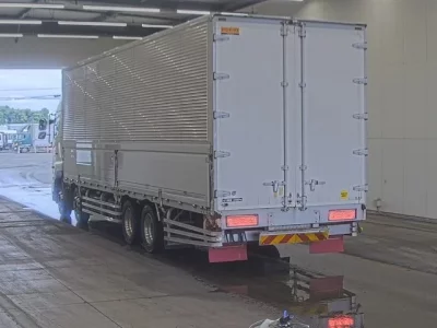 Hino PROFIA