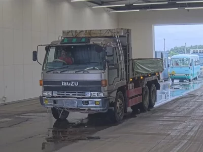 Isuzu TRUCK