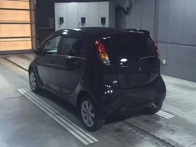 Mitsubishi I