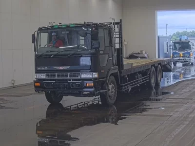 Hino TRUCK
