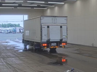 Mitsubishi FUSO FIGHTER