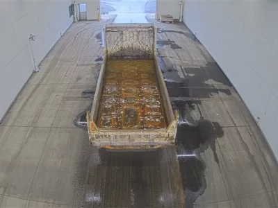 Nissan TRUCK