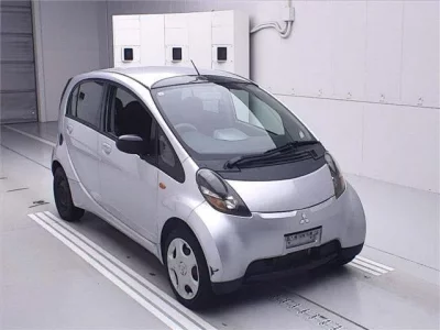 Mitsubishi I
