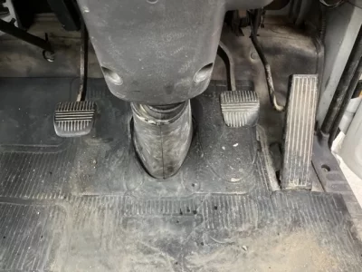 Nissan TRUCK