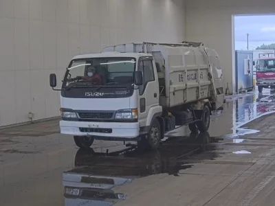 Isuzu JUSTON