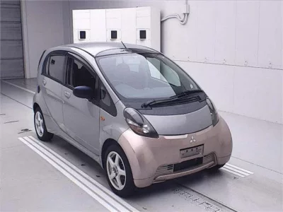 Mitsubishi I