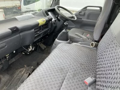 Nissan TRUCK