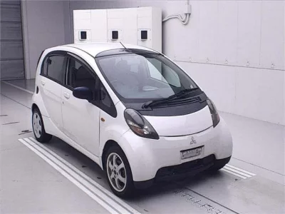 Mitsubishi I