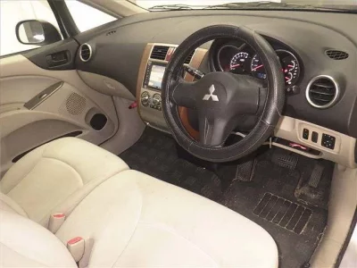 Mitsubishi COLT PLUS