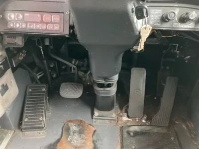 Nissan BUS