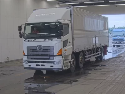 Hino PROFIA