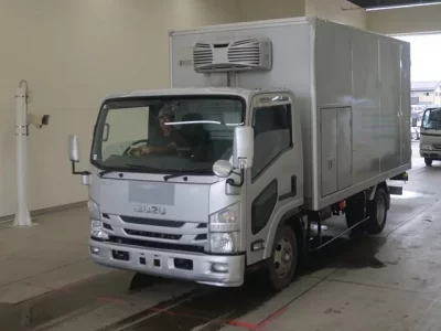 Isuzu ELF