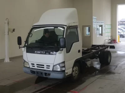 Isuzu ELF