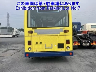 Isuzu BUS
