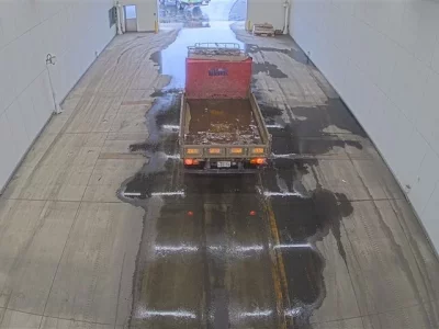 Nissan TRUCK