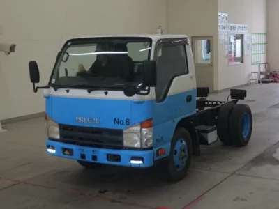 Isuzu ELF