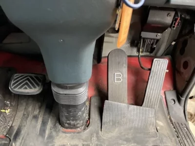 Nissan TRUCK
