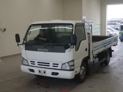 Isuzu ELF