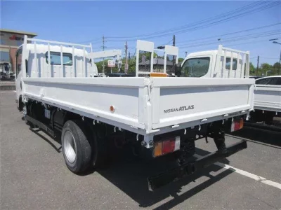 Nissan ATLAS