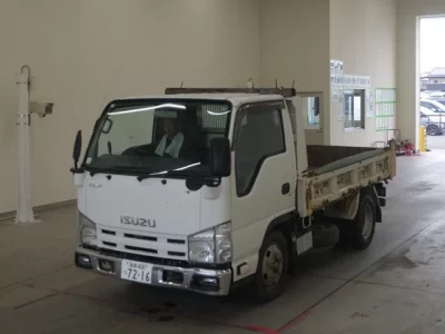 Isuzu TRUCK