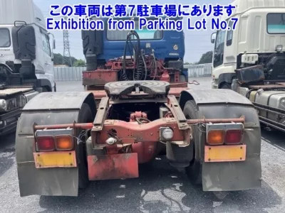 Nissan TRUCK
