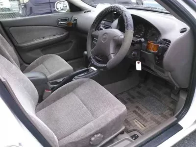 Nissan SUNNY