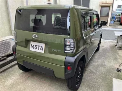 Daihatsu TAFT