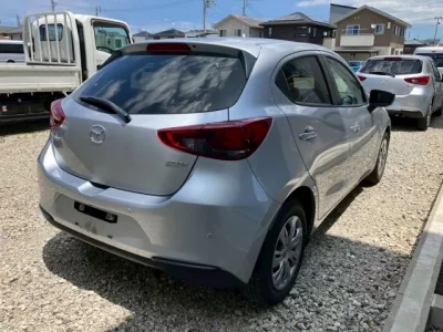 Mazda MAZDA2