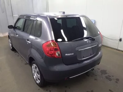 Mazda VERISA