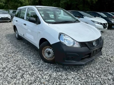 Nissan AD