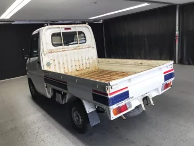 Nissan CLIPPER TRUCK