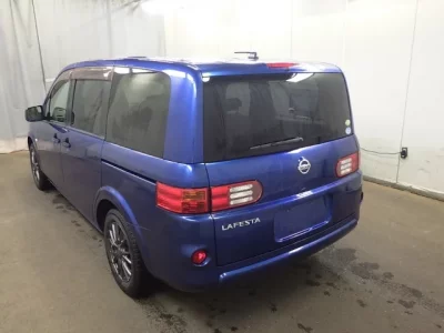 Nissan LAFESTA