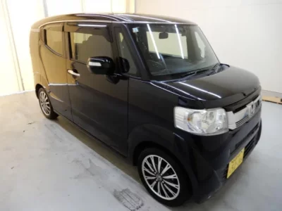 Honda N BOX SLASH