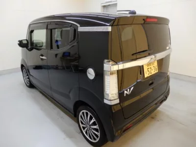 Honda N BOX SLASH